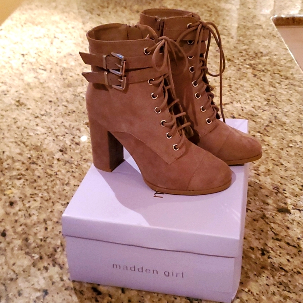 ! Madden Girl Suede booties